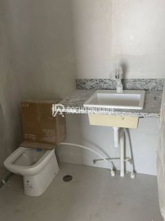 APARTAMENTO À VENDA EM JAGUARIBE, 2 SUÍTES, VISTA MAR.