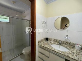 Casa Venda Monte Gordo, 4 suítes, área verde abundante.