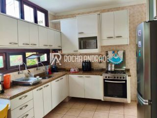 Casa de Condomínio com 4 Quartos e 7 banheiros à Venda, 272 m² por R$ 1.900.000