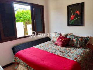Casa de Condomínio com 4 Quartos e 7 banheiros à Venda, 272 m² por R$ 1.900.000