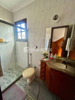 Casa de Condomínio com 4 Quartos e 7 banheiros à Venda, 272 m² por R$ 1.900.000