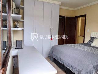 Casa de Condomínio com 4 Quartos e 7 banheiros à Venda, 272 m² por R$ 1.900.000