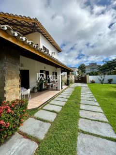 Casa de Condomínio com 4 Quartos e 7 banheiros à Venda, 272 m² por R$ 1.900.000