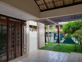 Casa de condomínio em Piatã à venda