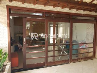Casa de condomínio em Piatã à venda