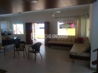 Casa a venda 7 suítes porteira fechada em guarajuba