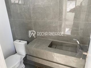 Casa a venda Buraquinho 4/4 suite com piscina