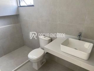 Casa a venda Buraquinho 4/4 suite com piscina