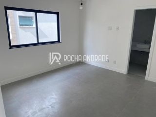 Casa a venda Buraquinho 4/4 suite com piscina