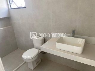 Casa a venda Buraquinho 4/4 suite com piscina