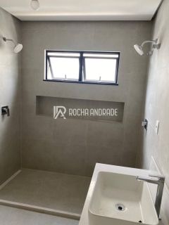 Casa a venda Buraquinho 4/4 suite com piscina