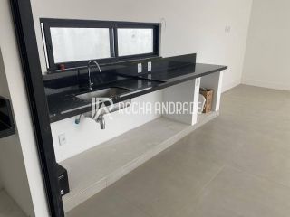 Casa a venda Buraquinho 4/4 suite com piscina