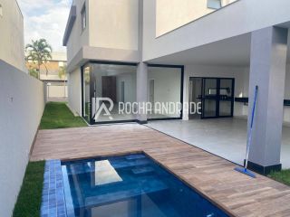 Casa a venda Buraquinho 4/4 suite com piscina