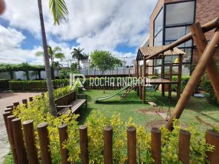 Casa a venda Buraquinho 4/4 suite com piscina