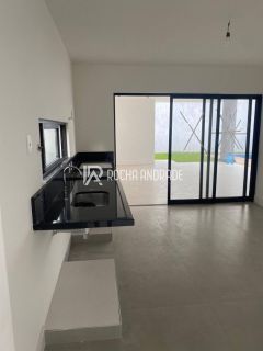 Casa a venda Buraquinho 4/4 suite com piscina
