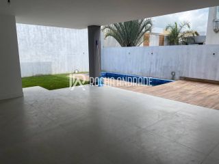Casa a venda Buraquinho 4/4 suite com piscina