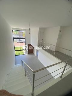 Casa a venda Buraquinho 4/4 suite com piscina