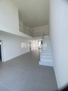 Casa a venda Buraquinho 4/4 suite com piscina