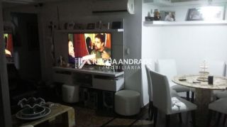 Apartamento Para Vender com 4 quartos 2 suítes no bairro Candeal em Salvador