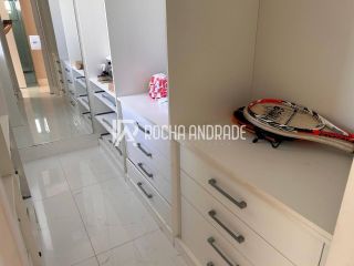 Apartamento Venda Itaigara, 2 quartos sendo 2 suítes, 2 vagas soltas.