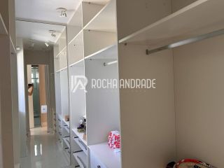 Apartamento Venda Itaigara, 2 quartos sendo 2 suítes, 2 vagas soltas.