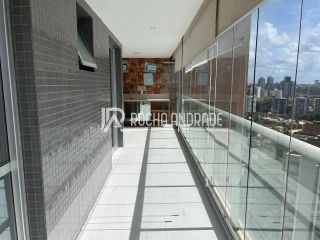 Apartamento Venda Itaigara, 2 quartos sendo 2 suítes, 2 vagas soltas.