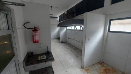 Loja Venda Pituba, 158m² área privativa, localização privilegiada.
