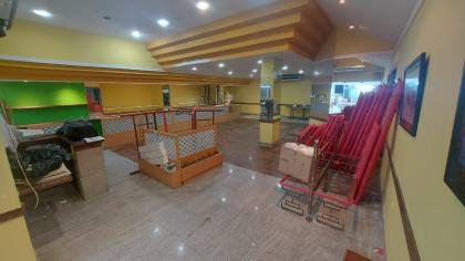Loja Venda Pituba, 158m² área privativa, localização privilegiada.