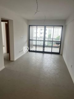 Apartamento Para Vender com 2 quartos 1 suítes no bairro Barra em Salvador