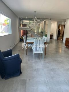 Casa Venda Jauá, 6 suítes, acabamento moderno.