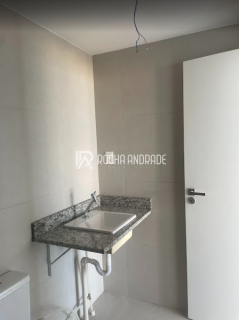 Apartamento Para Vender com 2 quartos 2 suítes no bairro Piatã em Salvador