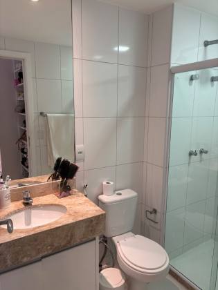 Apartamento Para Vender com 3 quartos 3 suítes no bairro Pituacu em Salvador