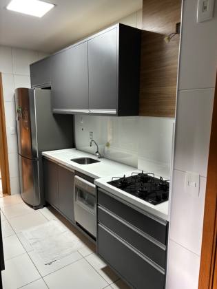 Apartamento Para Vender com 3 quartos 3 suítes no bairro Pituacu em Salvador
