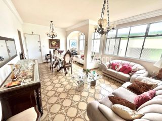 Apartamento Venda Pituba, 3 quartos, Flamboyants, 2 andar, nascente.