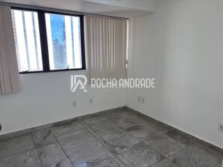 Sala Comercial Venda, Avenida Tancredo Neves, 112m², 3 vagas.