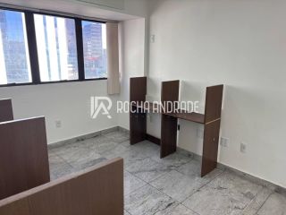 Sala Comercial Venda, Avenida Tancredo Neves, 112m², 3 vagas.