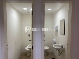 Sala Comercial Venda, Avenida Tancredo Neves, 112m², 3 vagas.