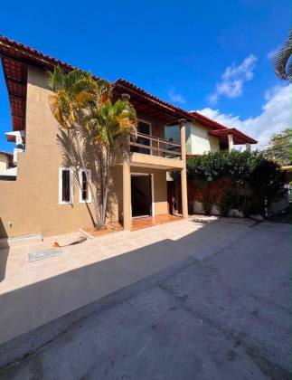 Casa Venda Lauro de Freitas, Condomínio Fechado, próxima a UNIME.