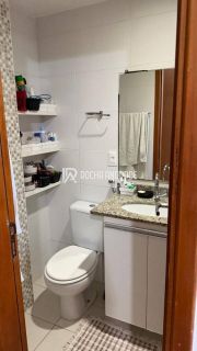 Apartamento Venda Armação, 2 suítes, próximo a praia.