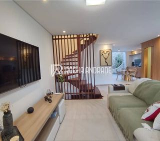 Casa Triplex Reformada com Energia Solar | 166m², 4 Vagas e Área Gourmet