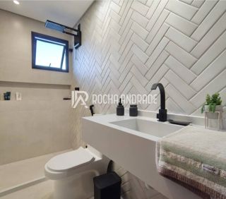 Casa Triplex Reformada com Energia Solar | 166m², 4 Vagas e Área Gourmet