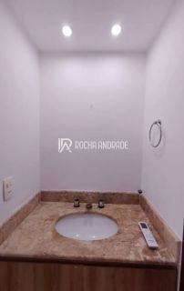 Apartamento 2 Quartos no Caminho das Árvores com Piscina e Garagem