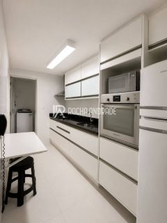 Apartamento 2/4 com Suíte e Vista para o Mar