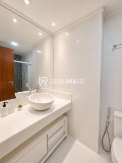 Apartamento 2/4 com Suíte e Vista para o Mar
