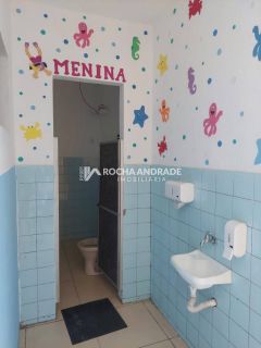Espaço para escola, clinica etc... em Lauro de Freitas, 230 m², à venda por R$ 400.000
