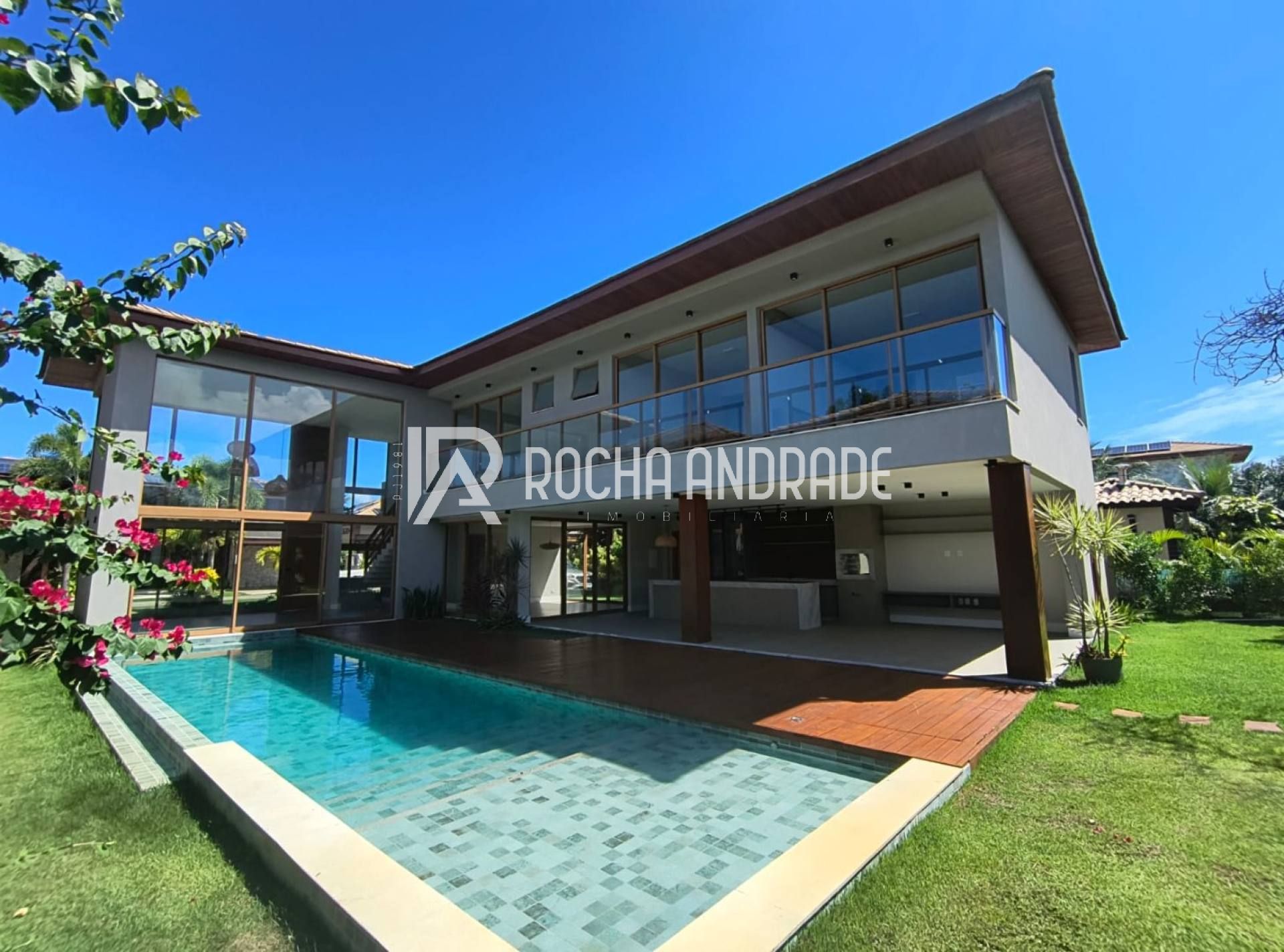 Casa Venda Praia do Forte, 5 suítes, nunca habitada.