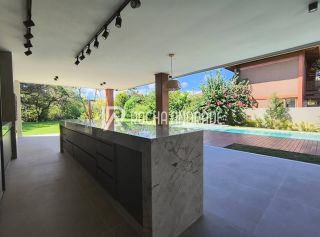 Casa Venda Praia do Forte, 5 suítes, nunca habitada.