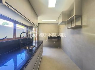 Casa Venda Praia do Forte, 5 suítes, nunca habitada.
