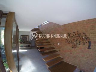 Casa à venda em Praia do Forte | 5 suítes e piscina privativa