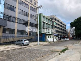 Apartamento à venda em Ondina 2/4
